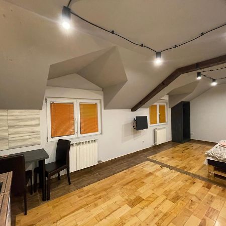 Airport Apartments Белград Екстериор снимка