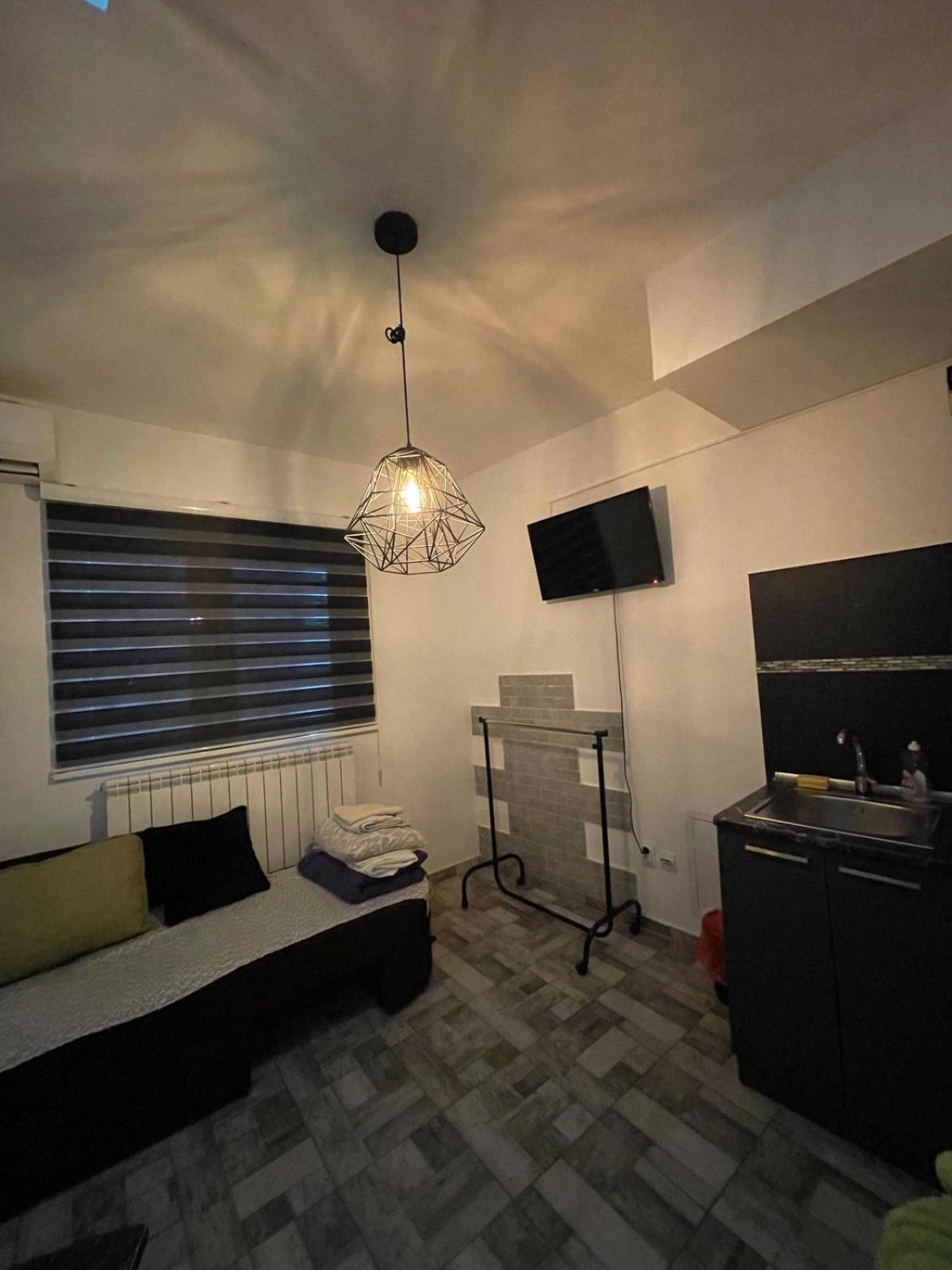 Airport Apartments Белград Стая снимка