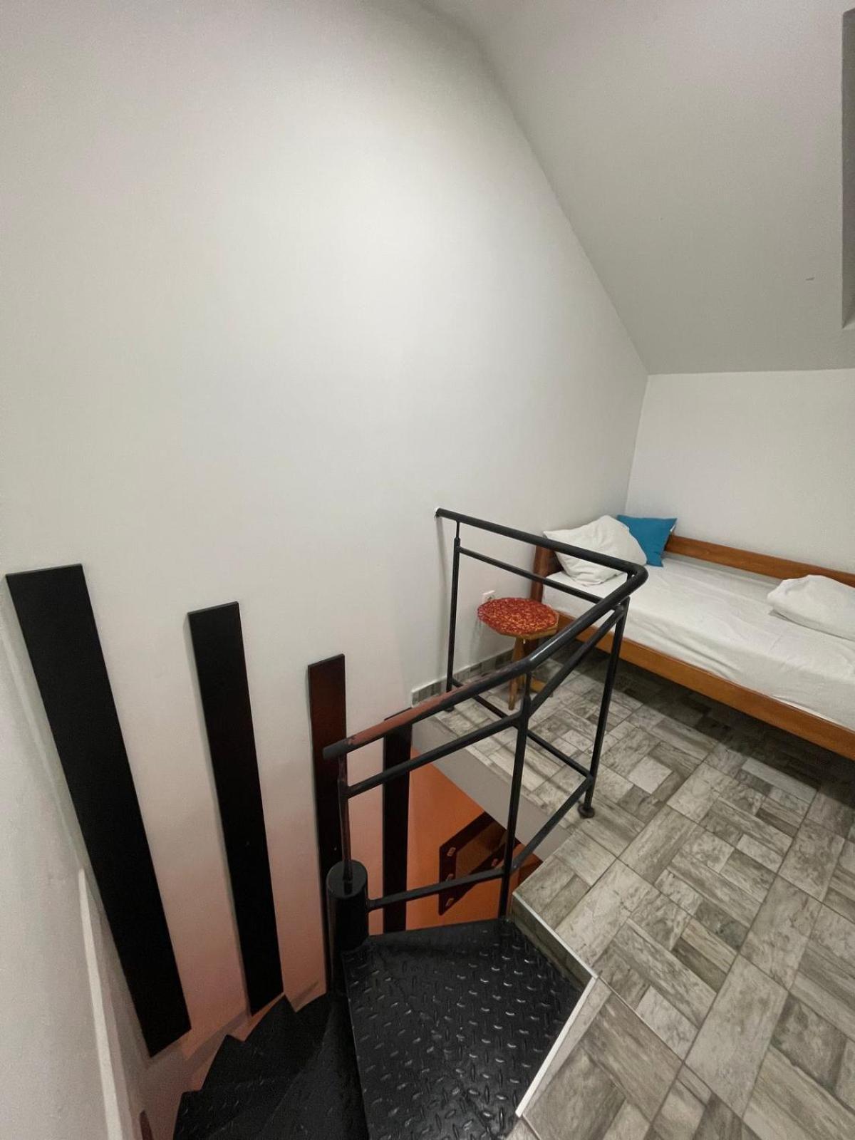Airport Apartments Белград Стая снимка