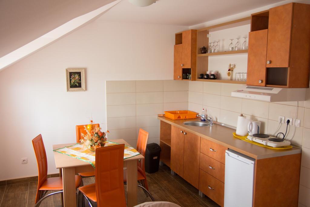 Airport Apartments Белград Екстериор снимка