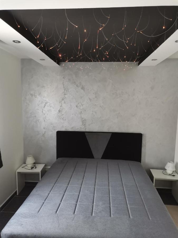 Airport Apartments Белград Екстериор снимка